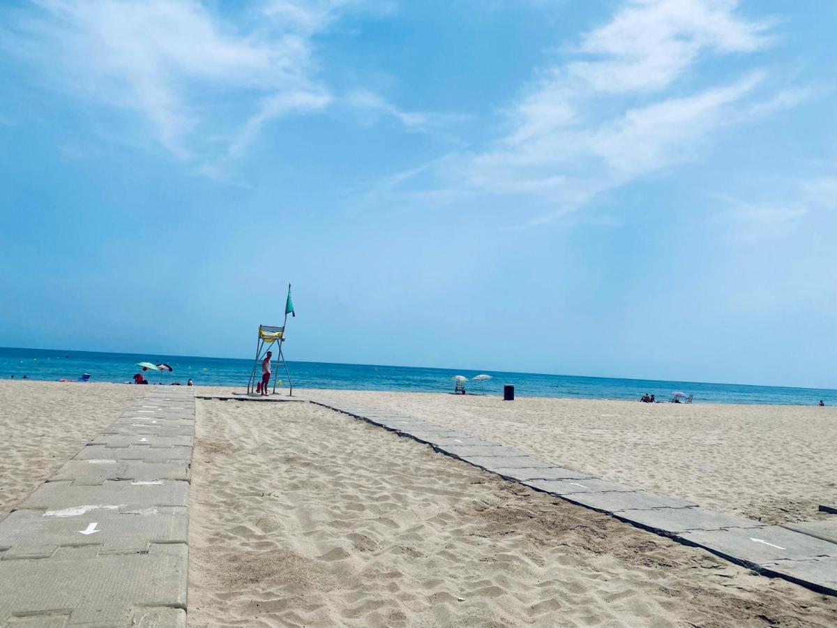 Apartamento Completo Frente Al Mar Creixell Exterior photo